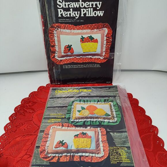 2X Vintage Yours Truly Strawberry & Citrus Perky Pillow Kit, 1977 MadeIn USA New - Picture 1 of 7